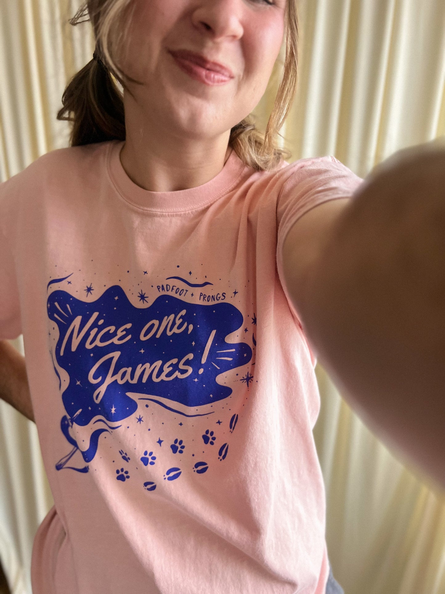 padfoot and prongs tee