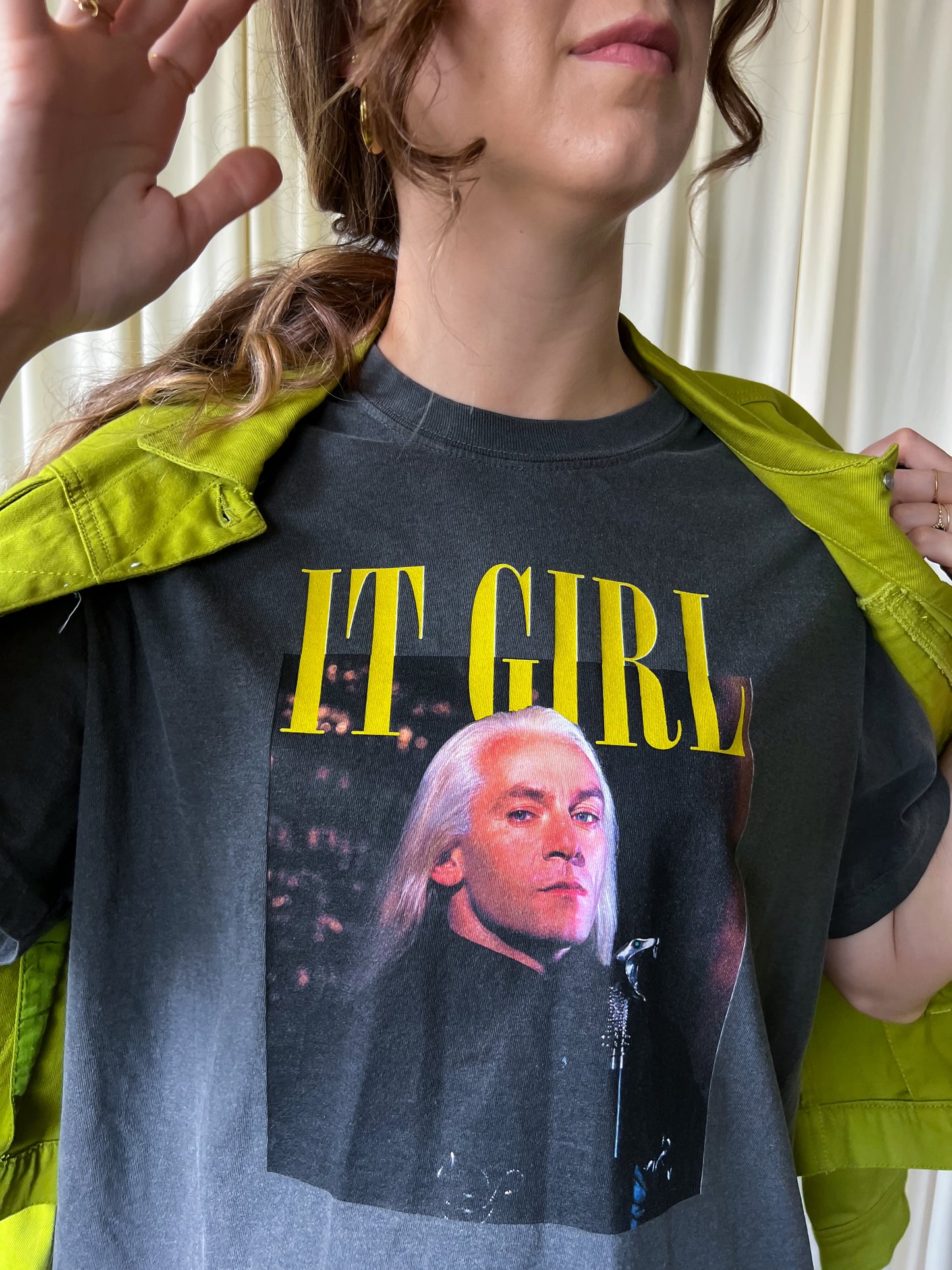 it girl lucius boxy tee