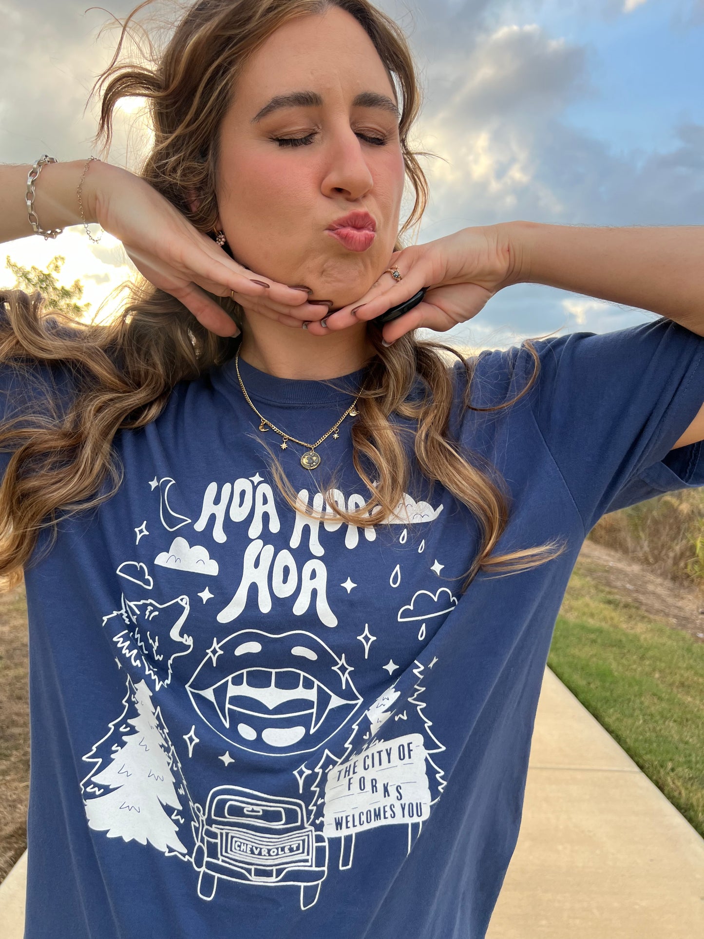 Hoa Hoa Twilight Tee