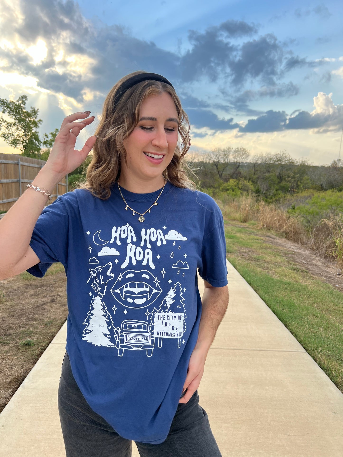 Hoa Hoa Twilight Tee